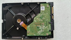 Disque dur mécanique SATA interne 2 To 3,5 pouces pour ordinateurs de bureau Nouveau produit - Product Image 2