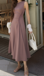 Robe midi élégante sans manches pour femme, coupe trapèze, couleur unie, viscose polyester, ourlet évasé ajusté, col rond, taille naturelle, printemps, décontractée - Product Image 3