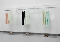 Usine personnalisée affichage vêtements support acrylique pour magasin de vêtements