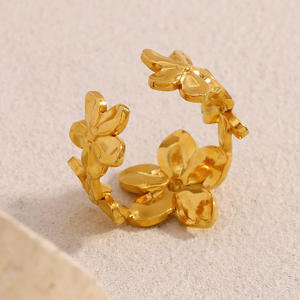 Bijou léger de luxe le plus vendu en acier inoxydable avec design de niche à la mode pour la vente au détail transfrontalière Europe Amérique - Product Image 4