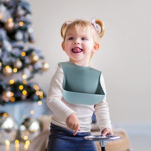 Suministros de Alimentación para Bebés al por Mayor, Babero de Entrenamiento Impermeable Navideño, Juego de Platos y Chupetes, Baberos de Silicona para Bebés con Diseño de Bandana de Algodón - Product Image 3