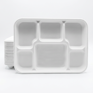 Plateau repas en bagasse à 6 compartiments en gros |   Barquette jetable biodégradable en fibre de canne à sucre pour restaurants et traiteurs - Product Image 1