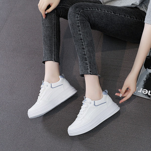 Zapatos de Mujer con Plataforma Blancos para Primavera, Verano y Otoño, Zapatos Planos de Cuero PU 2023, Nuevos Zapatos Joker con Plataforma Interna - Product Image 3
