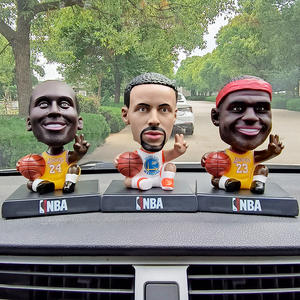 Poupée à bascule de voiture en PVC, figurines de sportifs de basketball (<span class=keywords><strong>James</strong></span>, Kobe, Curry, Irving, <span class=keywords><strong>Ronaldo</strong></span>), accessoires pour fans - Product Image 1