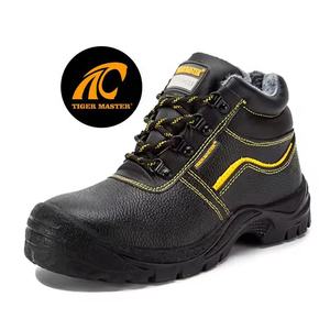 Cuero de vaca negro Resistencia al deslizamiento de aceite Punta de acero antigolpes y placa media de acero Mantener caliente Zapatos de seguridad de invierno para hombres - Product Image 1