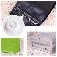 100g 250g 500g 1kg Stock biodégradable fond plat papier Kraft brun sacs à café en aluminium avec Valve et Ziplock