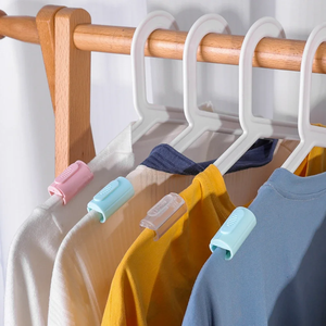 Clips de housse de couette en plastique antidérapant pour drap de lit attaches de matelas et pinces de support pour la chambre à coucher à la maison - Product Image 5