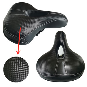 Remplacement <span class=keywords><strong>de</strong></span> <span class=keywords><strong>selle</strong></span> <span class=keywords><strong>de</strong></span> <span class=keywords><strong>vélo</strong></span> <span class=keywords><strong>de</strong></span> siège <span class=keywords><strong>de</strong></span> <span class=keywords><strong>vélo</strong></span> surdimensionné large rembourré pour hommes et femmes Compatible avec l'exercice, la route, les vélos stationnaires - Product Image 2