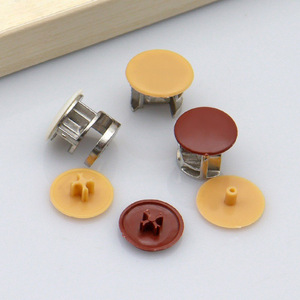 Tapa Conectora de Plástico para Muebles, Fijación Oculta, Fácil Instalación - Product Image 1