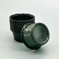 Récipient à sauce noir jetable de 4oz Style à paroi unique Petits gobelets en plastique avec couvercle pour vinaigrette PP de qualité alimentaire pour la charcuterie