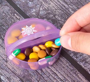 Caja de almacenamiento de pastillas de <span class=keywords><strong>7</strong></span> días organizador de pastillas de color arcoíris - Product Image 5