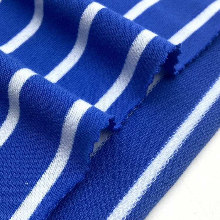 Мягкая на ощупь эластичная полиэфирная вискозная цветная трикотажная пряжа окрашенная в небольшие петли синяя полосатая французская махровая ткань