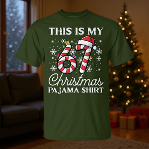 Questa è la mia maglietta natalizia per il 67° Natale, t-shirt con meme, abbigliamento per le vacanze - Product Image 4