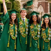 Ensemble de Robe de Remise de Diplôme Mate Personnalisée 2027 avec Cordon d'Honneur et Étole Couronne, Tissu de Drapage Premium en Gros
