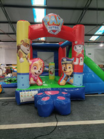 Château gonflable de dessin animé avec toboggan, château gonflable pour enfants, aire de jeux intérieure