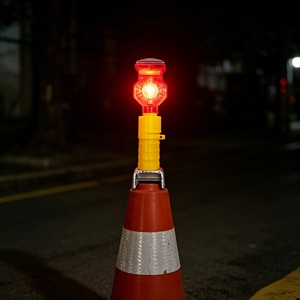Luz de Advertencia Intermitente LED Roja con Energía Solar, Soporte Ajustable, Baliza de Seguridad Vial para Construcción en Carreteras - Product Image 6