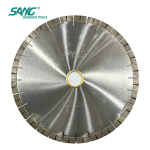 Lames de <span class=keywords><strong>scie</strong></span> diamantées segmentées Arix de 350 mm, 400 mm, 500 mm, 600 mm pour une coupe rapide de pierre dure, granit, quartzite - Product Image 2