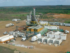 Hoogpresterende mobiele hydraulische hijsinstallatie voor olieboringen - HH-100/300 - Product Image 3