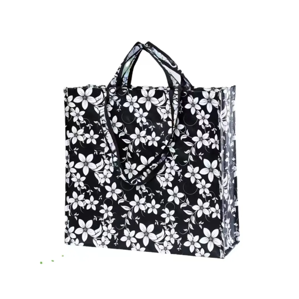 कस्टम प्रयुक्त शॉपिंग बैग ब्रांडेड महिलाओं के लिए शीर्ष गुणवत्ता वाले हाथ से बुने हुए पीपी बैग