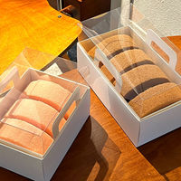 Boîte emballée de rouleau de gâteau transparent de logo personnalisé pour la cuisson des aliments de style coréen