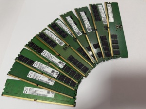 Original DDR4 8GB 16GB 32GB Gaming-PC <span class=keywords><strong>Desktop</strong></span>-<span class=keywords><strong>RAM</strong></span> 2933MHz Flash-Speicher auf Lager HMAA4GU6AJR8N-WM - Product Image 4
