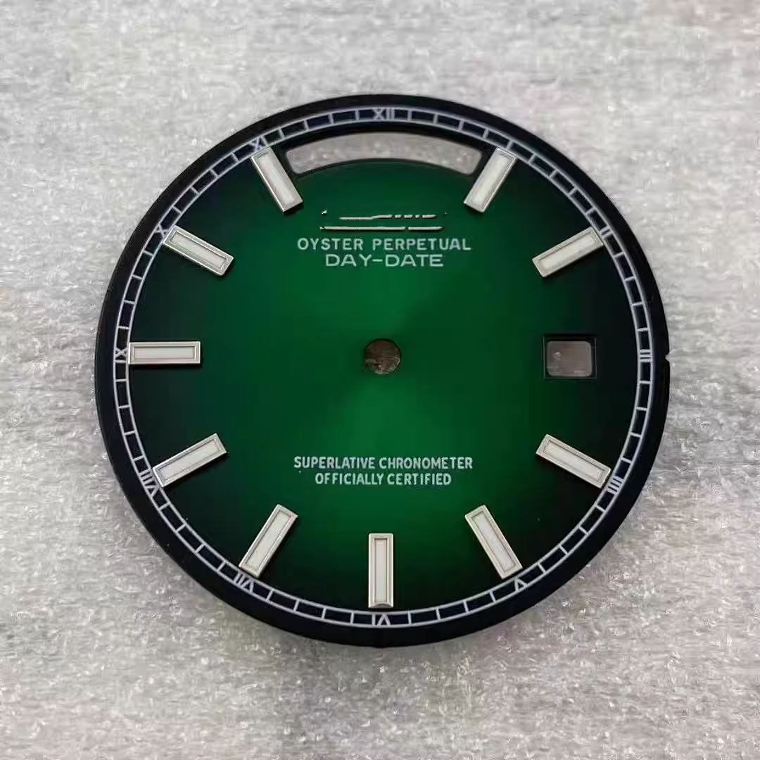 ดำ เขียว