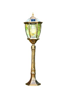 Lampe solaire de jardin LED avec abat-jour en verre bronze, IP65 résistant à l'eau, lumière du jour 5000K, CRI 90, faisceau de 60°, avec détecteur de mouvement - Product Image 1