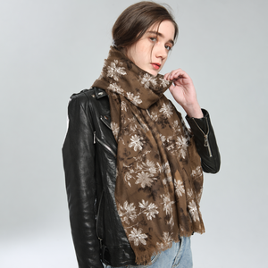 Bufanda Larga con Estampado Floral Vintage para Mujer, 90*180cm, Suave, para Uso Diario, Viajes, Accesorio de Moda, Venta al Por Mayor, Disponible en Stock - Product Image 2