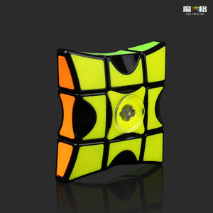 Cubo mágico Qiyi, cubo de punta de dedo con rejilla, versión de parche de 5,8 cm, juguete giratorio 133 para adolescentes de 7 a 14 años - Product Image 3