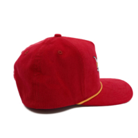 Casquette snapback à bord plat en velours côtelé rouge Casquette de baseball décontractée non structurée à bord plat et avec logo brodé