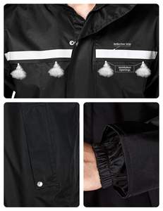 Chaqueta Impermeable Ligera para Lluvia con Capucha Reflectante y Plegable, para Hombres y Mujeres Adultos - Product Image 5