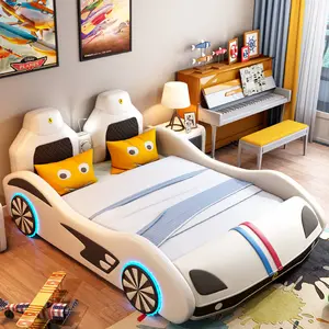 سرير على شكل سيارة عصري للأطفال الصغار أثاث خشبي مخصص لغرف النوم مزود بموسيقى وإضاءة Led سرير فردي بطابقين للطفل مُنجَّد للمدرسة