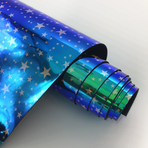Tela de vinilo de TPU holográfica iridiscente de alta calidad con estrellas para bolsos, zapatos, artesanías - Product Image 6