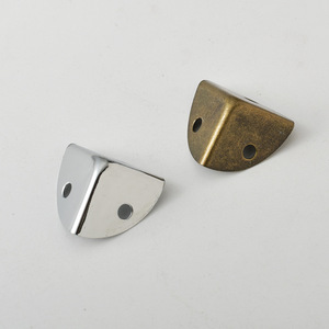 <b>Corner</b> <b>Protector</b> Carbon Steel Chrome White And Bronze Minimalist Design Easy Installation Cabinet <b>Corner</b> Bracket - Product Image 1