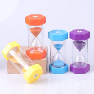 Reloj de Arena Art Deco con Cuentas de Vidrio Hexagonales para Gestión del Tiempo en el Escritorio y Decoración Navideña, Hecho a Mano y Ecológico - Product Image 3