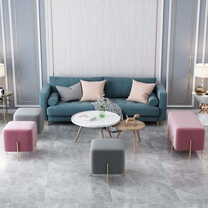Luxe Gestoffeerde Ruimtebesparende Getufte Ronde Fluwelen Kruk Voetenbank Poef Met Metalen Poot Voor Woonkamer - Product Image 2