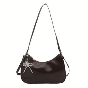 Sac bandoulière en cuir de vachette occidental avec franges, fait main, style vintage bohème, avec longues pampilles pour femme - Product Image 1