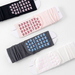 Chaussettes de Pilates personnalisées à bout ouvert, antidérapantes, respirantes, en tricot, pour le yoga et la barre, pour femmes, été - Product Image 2