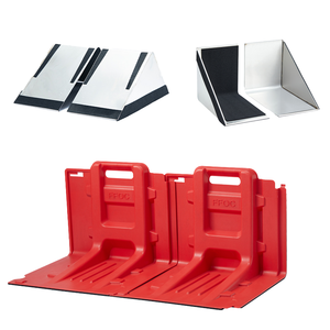 Barrière d'inondation en plastique pour l'entrée de garage imperméable - Product Image 2