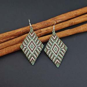 pendientes de cuentas Creaciones hechas a mano - Product Image 1