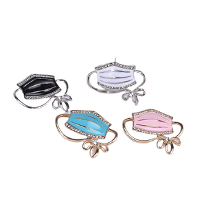 Lapela Estética Esmalte Máscara Médica Broche Enfermeira Elegante Broche Pin Clear Rhinestone Crystal Wedding Jóias Presente para Pérola - Product Image 1