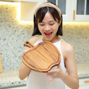 Tabla de cortar de madera para manzanas con ranura para jugo, plato de servir duradero, diseño minimalista - Product Image 3