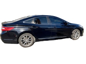 Hyundai Grandeur Azera 2015, Sedán de Gasolina con Volante a la Izquierda, Coche Usado de Corea para Exportación, Automático, Tracción Delantera, 5 Asientos, Techo Solar Panorámico - Product Image 4
