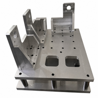 Supports de fixation en L sur mesure pour usinage CNC OEM, colonnes de support pour applications de fixation d'objets usinés multi-axes en alliages d'acier