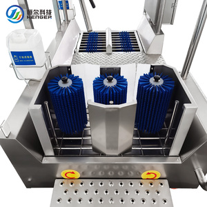 Station d'hygiène pour le lavage <span class=keywords><strong>de</strong></span> <span class=keywords><strong>11</strong></span> bottes destinée aux usines <span class=keywords><strong>de</strong></span> transformation alimentaire et <span class=keywords><strong>de</strong></span> boissons - Product Image 5