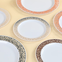 Assiettes rondes jetables en plastique PS avec bordure dorée en relief, assiettes décoratives pour dîner, mariage, anniversaire, dessert, vaisselle