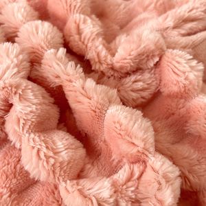 Juego <span class=keywords><strong>de</strong></span> cama <span class=keywords><strong>de</strong></span> invierno <span class=keywords><strong>de</strong></span> cuatro piezas <span class=keywords><strong>de</strong></span> terciopelo <span class=keywords><strong>de</strong></span> leche al por mayor, bonita funda <span class=keywords><strong>de</strong></span> edredón <span class=keywords><strong>de</strong></span> Reina gruesa, juegos <span class=keywords><strong>de</strong></span> sábanas <span class=keywords><strong>de</strong></span> terciopelo Coral <span class=keywords><strong>de</strong></span> invierno - Product Image 2