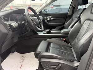 <span class=keywords><strong>Audi</strong></span> E-tron (Import) 2019 55 Quattro Édition Technologie - Product Image 6