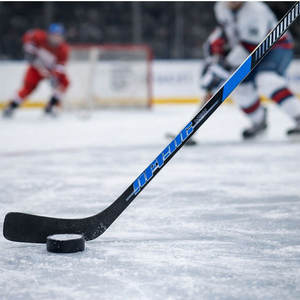 Palo de Hockey sobre Hielo YUEKE Personalizado de Fibra de Carbono T700, Tecnología Balanceada de Alta Flexibilidad 44/55/65, Modelo Juvenil/Júnior/Senior YUEKE-JR - Product Image 4