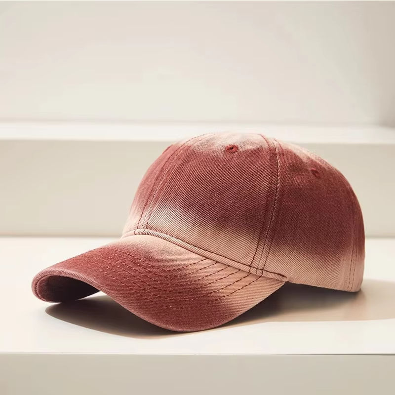 สีแดงเข้ม